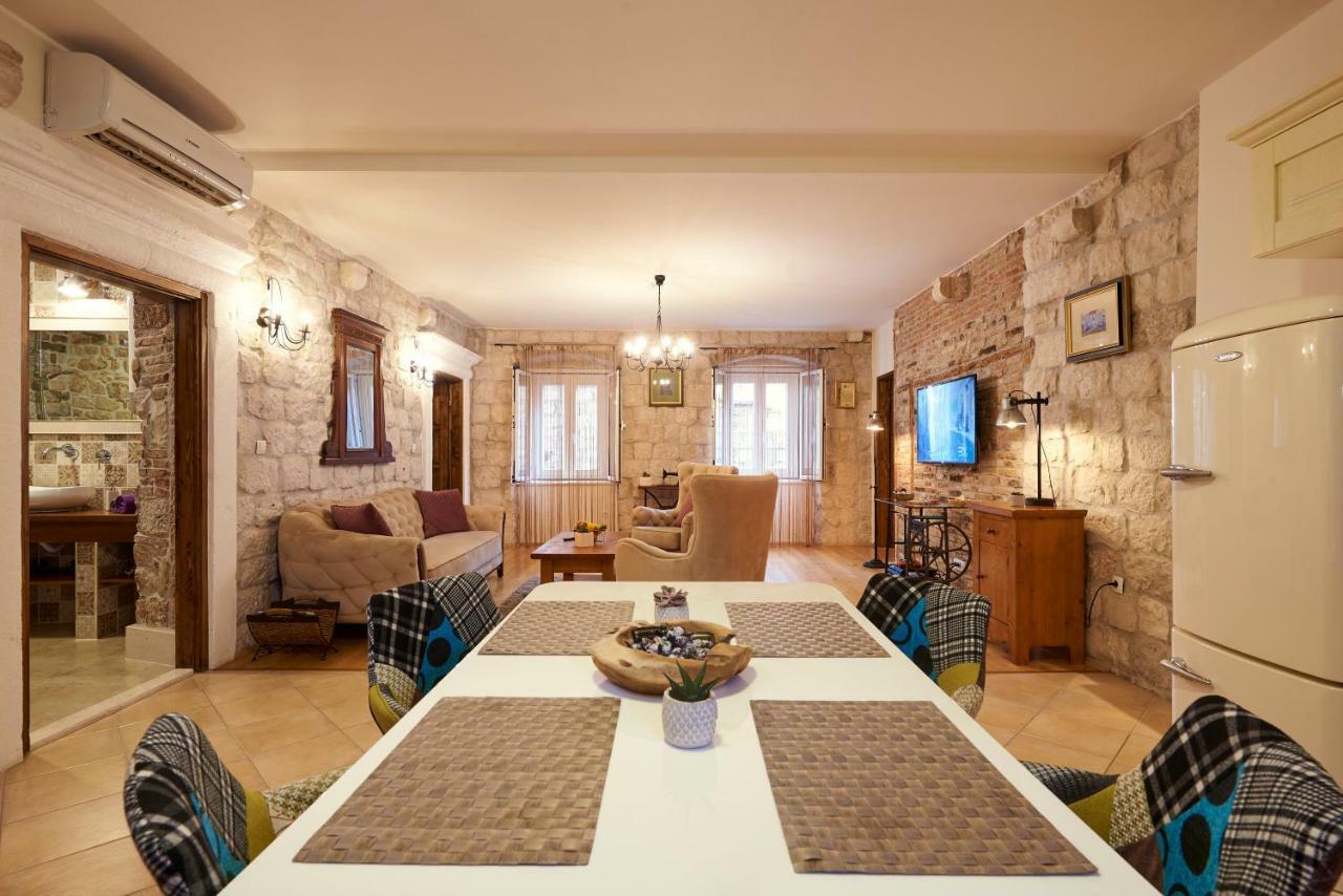 Apartment Capo Residence - Old Town - Parking Trogir Exteriér fotografie