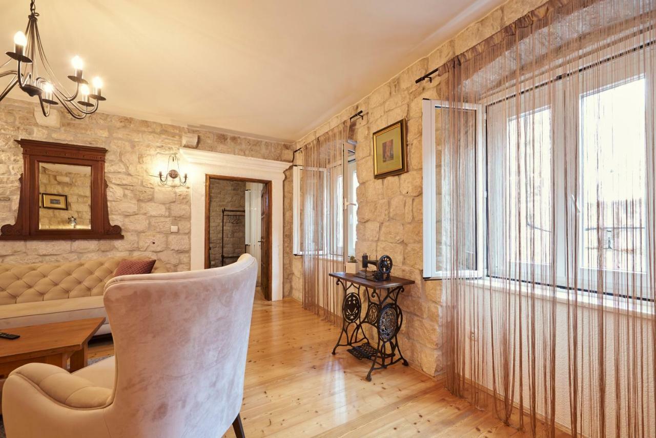 Apartment Capo Residence - Old Town - Parking Trogir Exteriér fotografie
