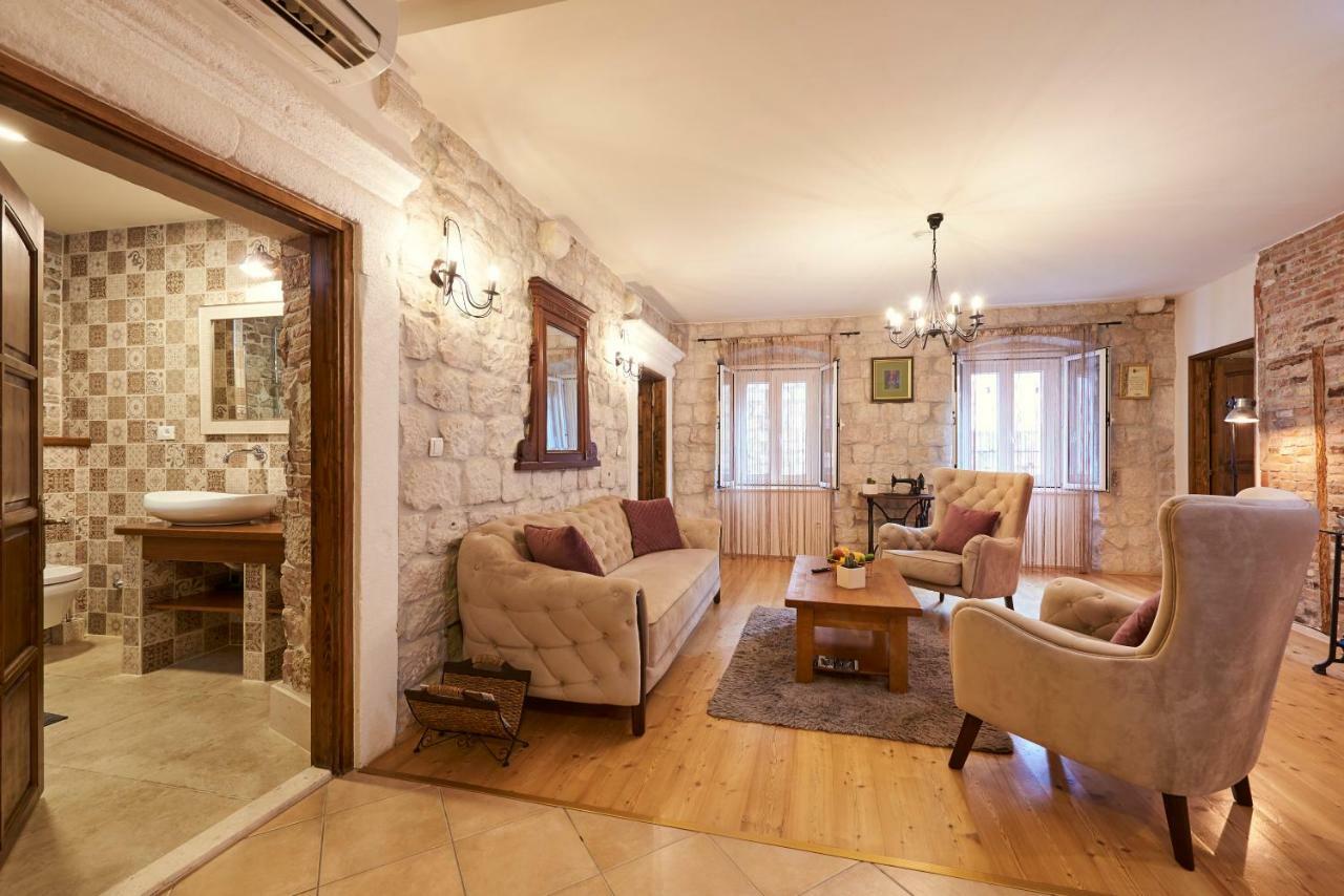 Apartment Capo Residence - Old Town - Parking Trogir Exteriér fotografie