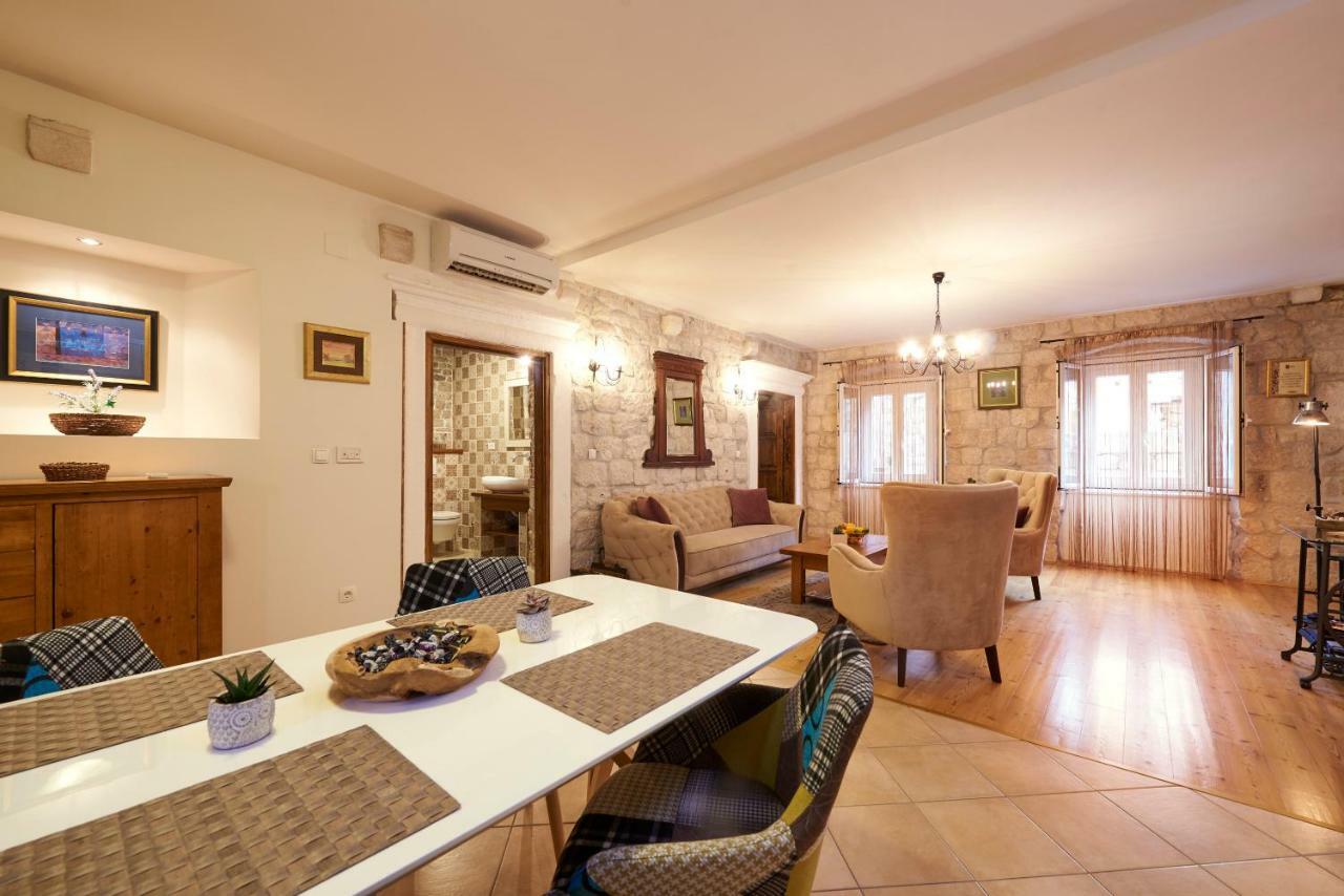 Apartment Capo Residence - Old Town - Parking Trogir Exteriér fotografie